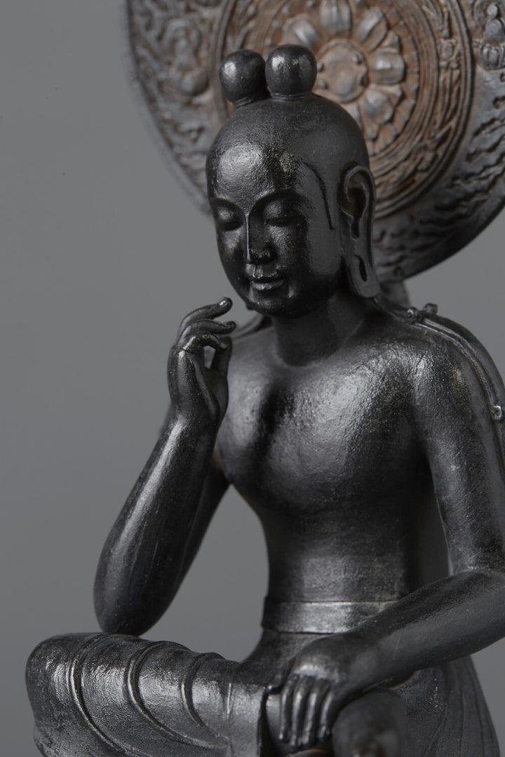 Bosatsu Hanka (菩薩半跏像)