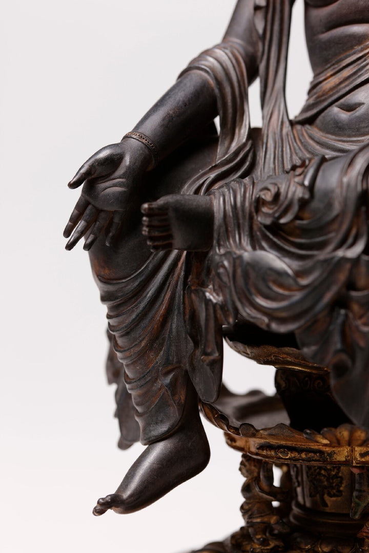 Den Nyoirin Kannon (伝如意輪観音)