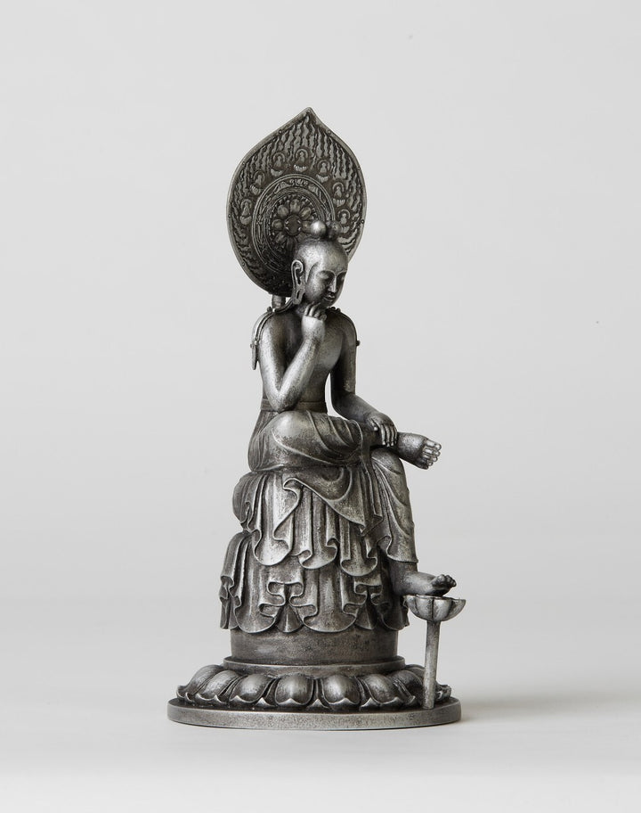 Bosatsu Hanka (菩薩半跏像)