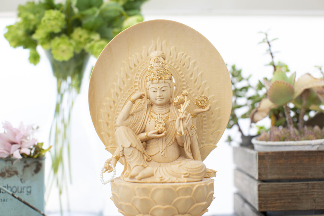 Nyoirin Kannon (Cintāmaṇicakra) (如意輪観音)