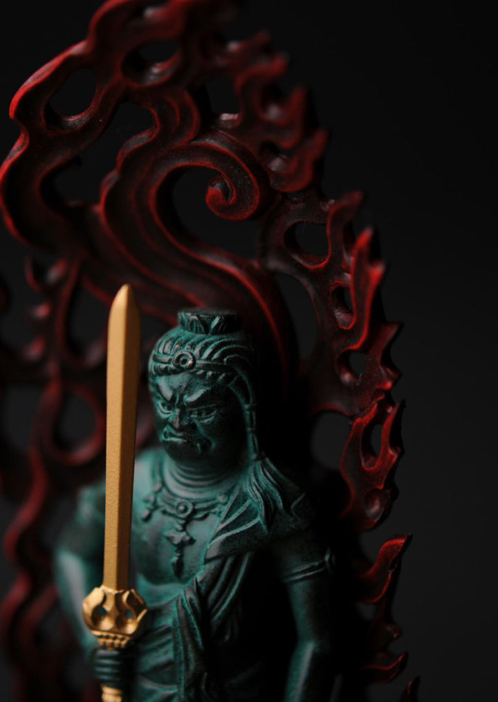 童子不動明王　踏みとどまり