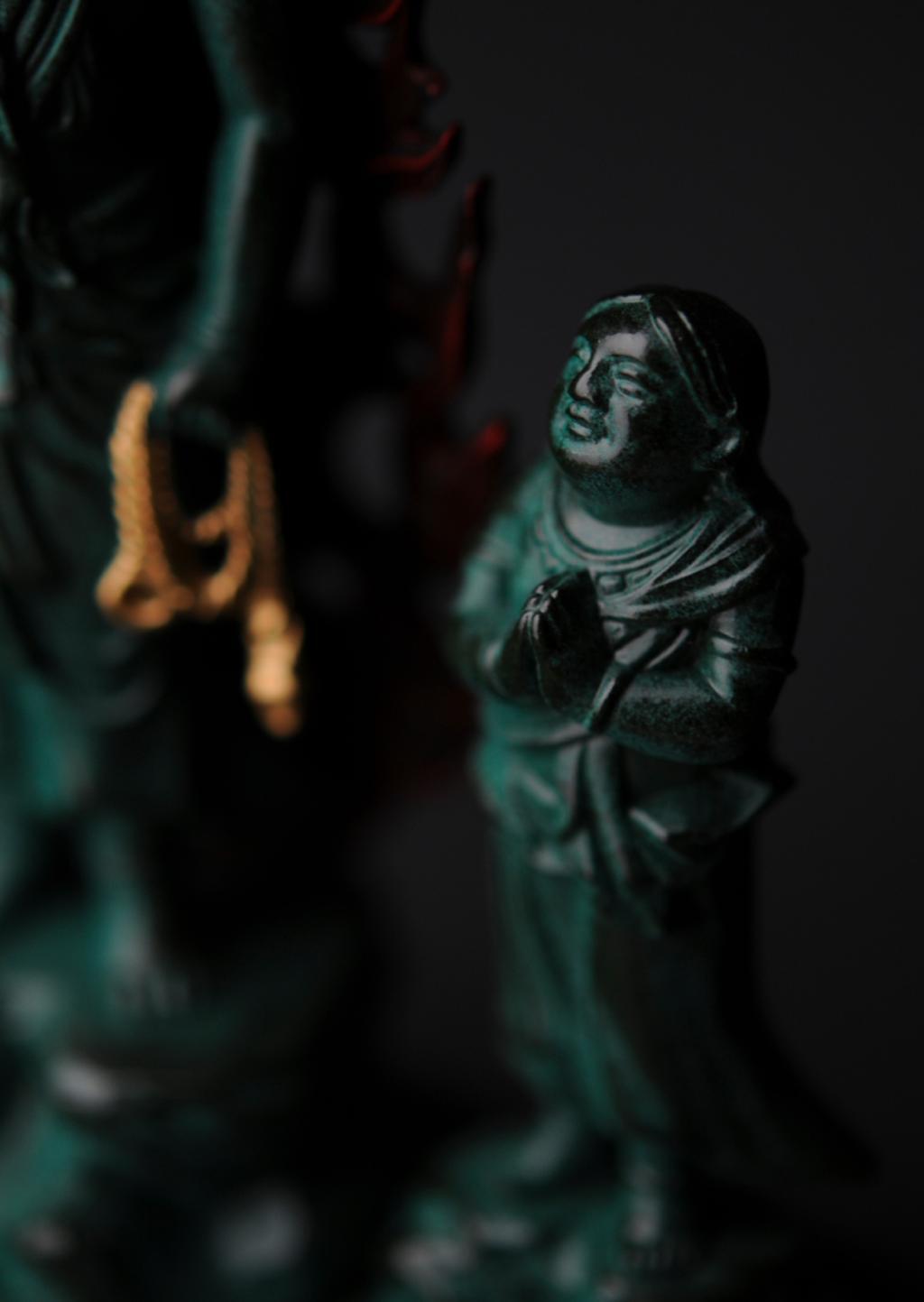 童子不動明王　踏みとどまり