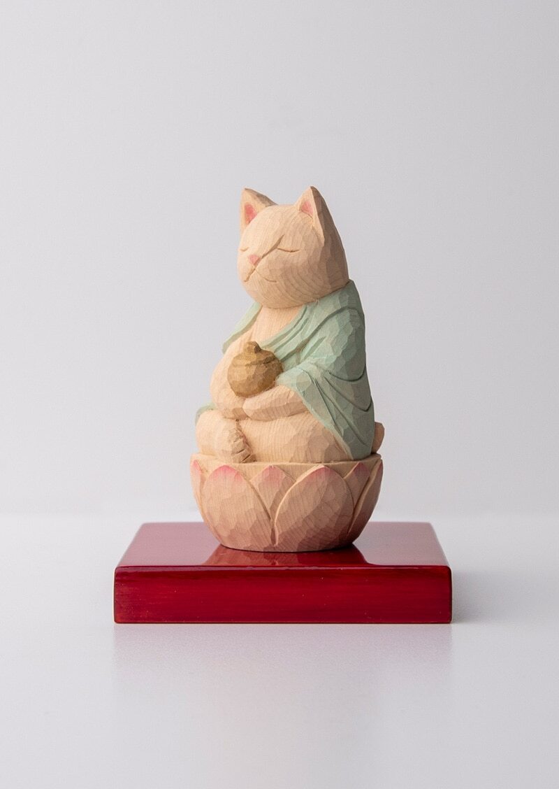 Yakushi Nyorai (Bhaisajya Buddha) Cat Buddha  木彫りの薬師猫 袈裟を着た猫仏さま 定印/薄緑