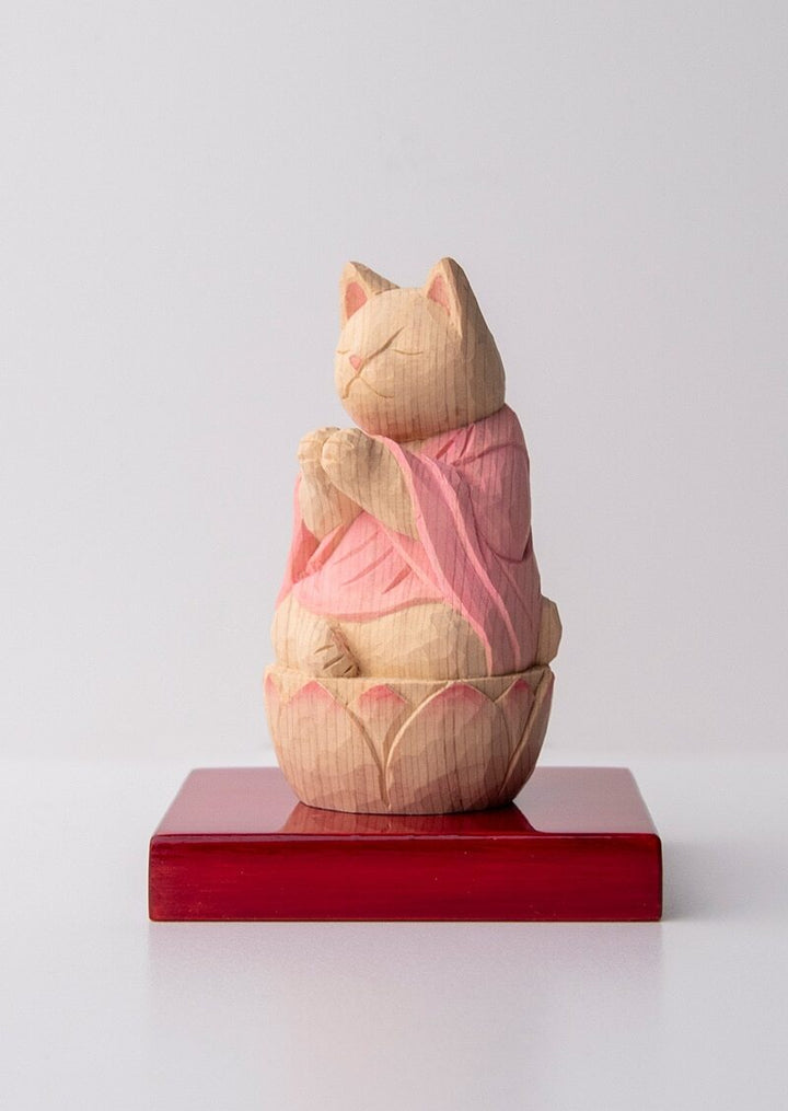 Gassho Cat Buddha  木彫りの合掌猫 袈裟を着た猫仏さま Tan color (鴇色)