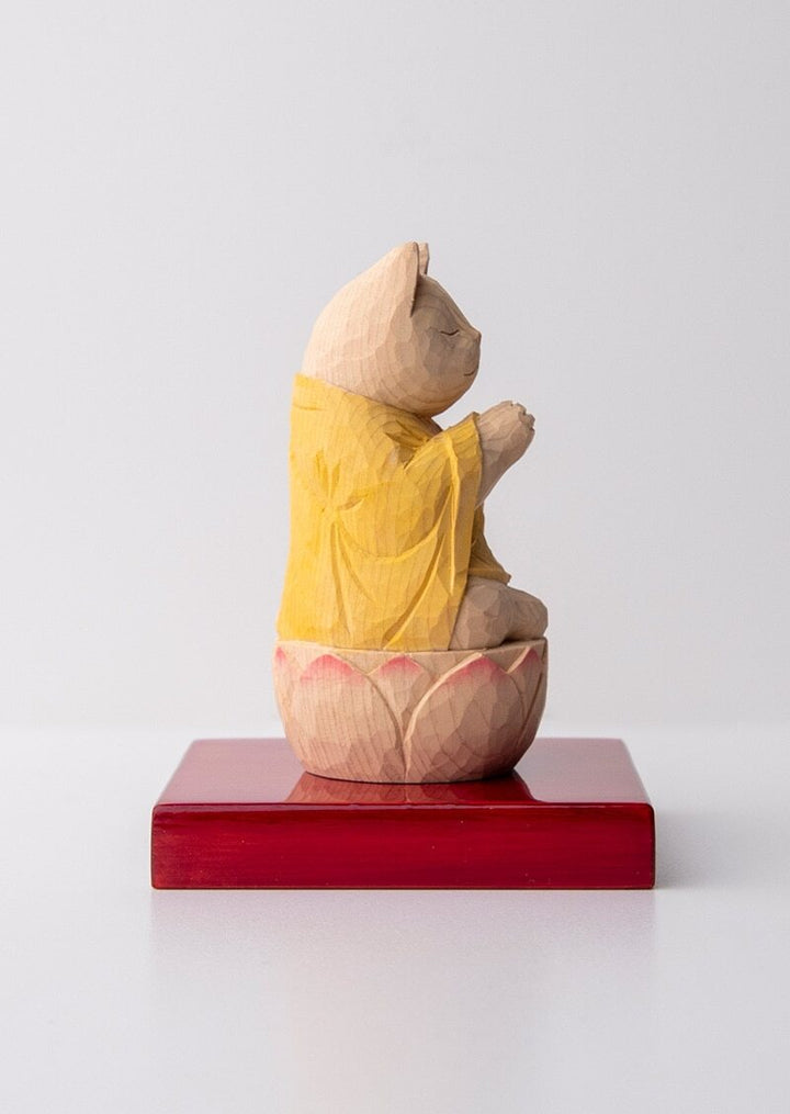 Gassho Cat Buddha  木彫りの合掌猫 袈裟を着た猫仏さま Yellow ( 黄色 )