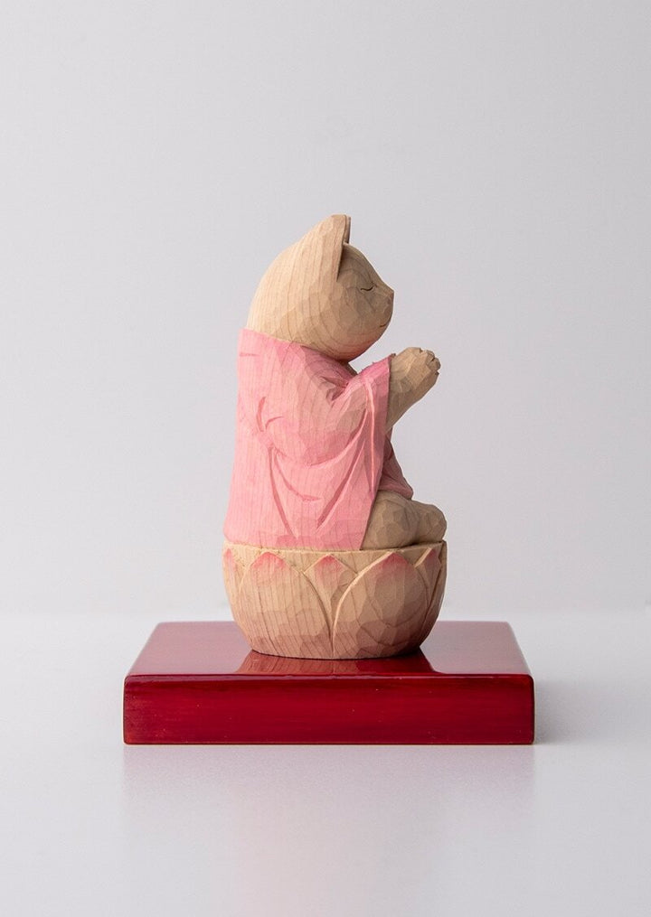 Gassho Cat Buddha  木彫りの合掌猫 袈裟を着た猫仏さま Tan color (鴇色)