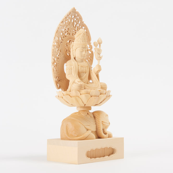 Fugen Bosatsu (普賢菩薩)