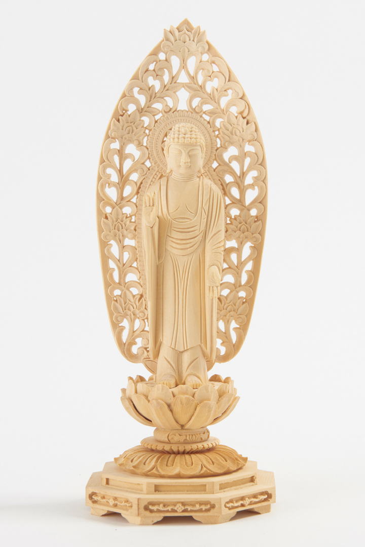 Standing Shaka (Shakyamuni) (釈迦如来)